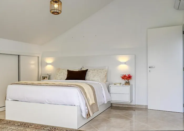 Por Do Sol, A In Madeira