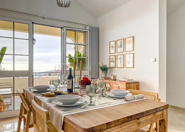 Por Do Sol, A In Madeira * Ponta do Sol (Madeira)